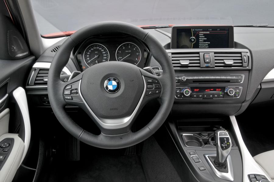  BMW 120d Urban Line 2011 года  (фото 34 из 193)